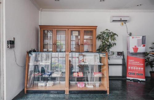 Merak Hotel | RedDoorz Plus near Pelabuhan Merak