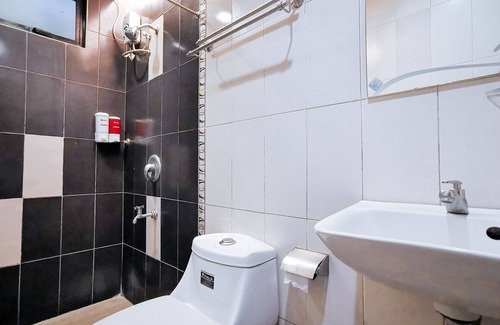 General Santos Hotel | RedDoorz Plus near Robinsons Place Gensan