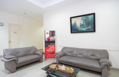 Binong House | RedDoorz Plus near Siloam Karawaci