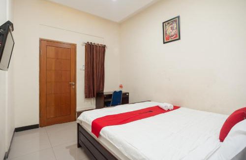 Depok House | RedDoorz Plus near Universitas Indonesia