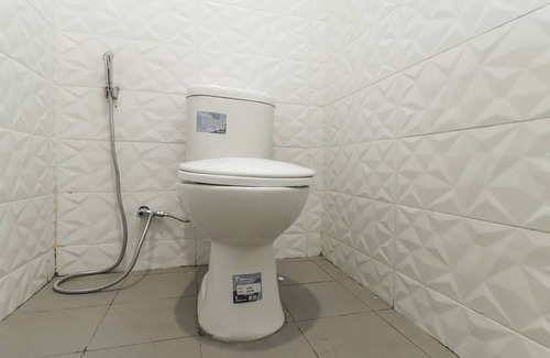Surakarta House | RedDoorz Plus @ Slamet Riyadi