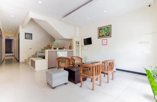 Gubeng House | RedDoorz @ Raya Ngagel 2
