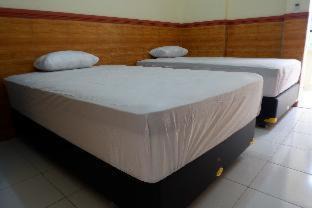 Pacitan Hotel | RedDoorz Syariah at Griya Soeratin Pacitan