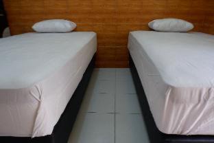 Pacitan Hotel | RedDoorz Syariah at Griya Soeratin Pacitan