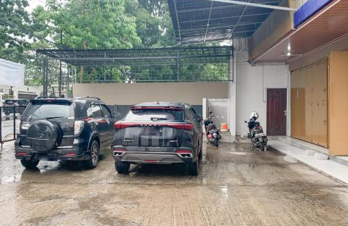 Cianjur Hotel | RedDoorz Syariah at Raisaespace Cianjur