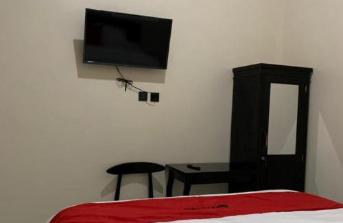 Pati Hotel | RedDoorz Syariah near Kawasan Simpang Lima Pati