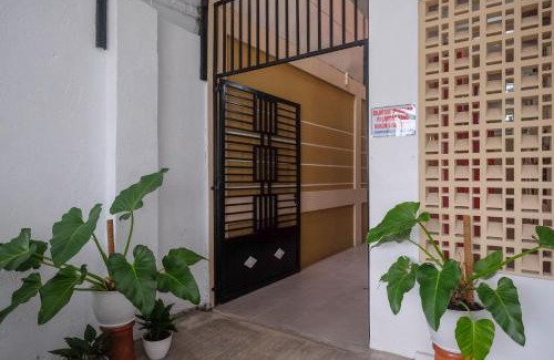 Surakarta Hotel | RedDoorz Syariah near Perempatan Kartasura
