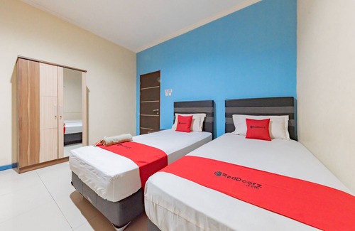 Samarinda Hotel | RedDoorz Syariah @ Pangeran Suryanata Samarinda