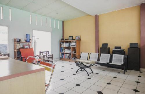Jambi House | RedDoorz Syariah @ Pasir Putih Jambi