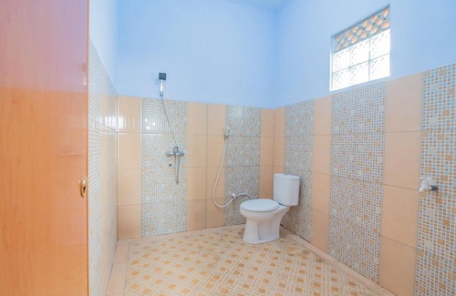 Jalancagak House | RedDoorz Syariah @ Tambak Mekar Street Subang
