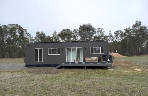 Lake Fyans House | Redman View Luxury Lakeside Cabin