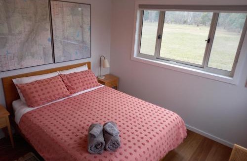 Lake Fyans House | Redman View Luxury Lakeside Cabin