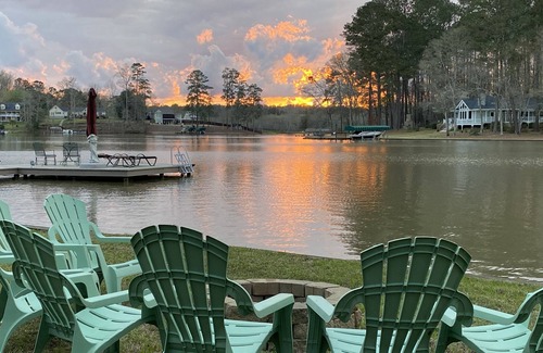 Lake Oconee House | Reduced Spring rates! On Lake Oconee with Sunset Views, 2 Masters