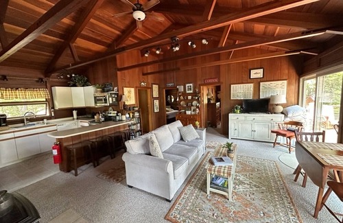 Camden Cabin | REDWOOD CABIN - Town of Camden - Megunticook Lake