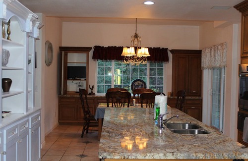 Willits House | Redwood Glen Castle! A wonderful place to stay!