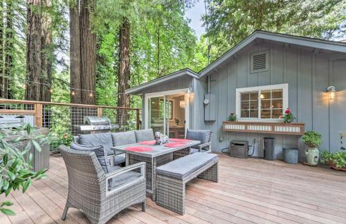 Guerneville House | Redwoods Cabin with Hot Tub Walk to Russian River!