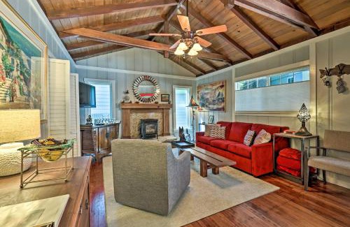 Guerneville House | Redwoods Cabin with Hot Tub Walk to Russian River!