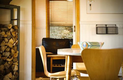 Beech Forest Apartment | Redwoods Rest/Cabins/Wander & Explore