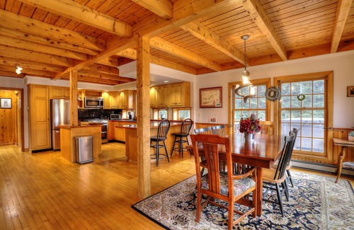 Rangeley House | Reef's Rangeley Lodge - great amenities, including hot tub!