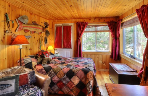 Rangeley Plantation House | Reel Life - ATV/Snowmobile from door!