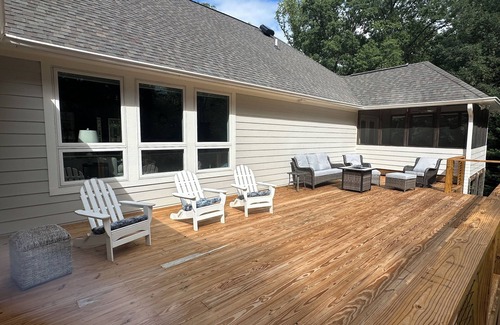 Clarksville House | Reel Time on Kerr Lake, NC/SC