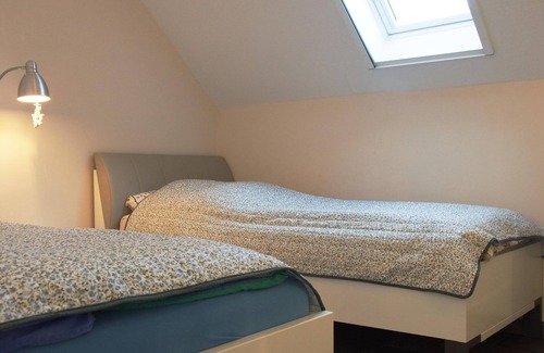 Sudbrookmerland House | Reetdach Ostfriesenhaus - Appartement/fewo, Dusche, WC, 3 Schlafräume