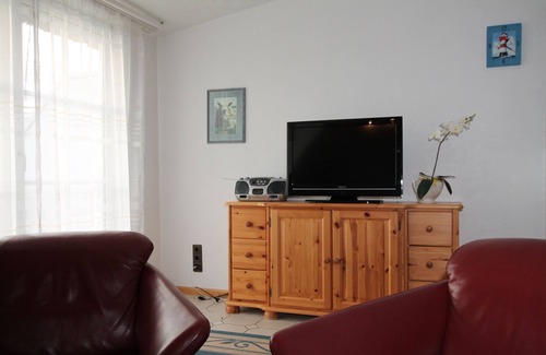 Busumer Deichhausen Apartment | Reethaus Seeschlößchen, apartment Klippenmöwe, only 200m to the beach
