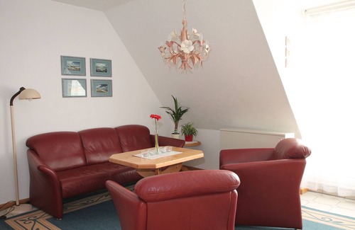 Busumer Deichhausen Apartment | Reethaus Seeschlößchen, apartment Klippenmöwe, only 200m to the beach