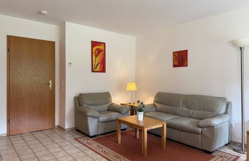 Busumer Deichhausen Apartment | Reethaus Seeschlößchen, apartment Lachmöwe, only 200m to the beach