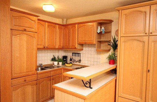 Busumer Deichhausen Apartment | Reethaus Seeschlößchen, apartment Silbermöwe, only 200m to the beach
