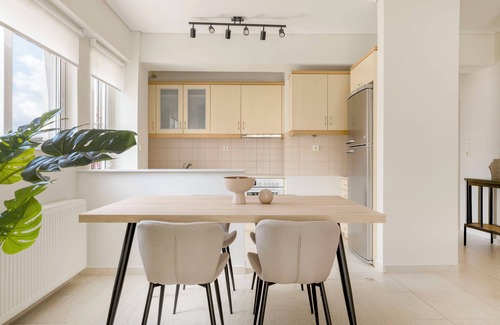Marousi Apartment | Refined 2BR Apartment in Marousi