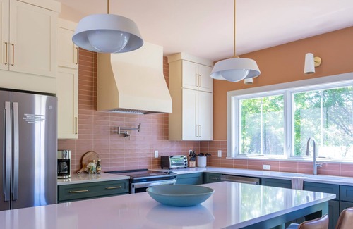 Portsmouth House | Refined Retreat Near Beaches- 557 East and West