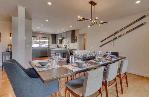 Lake Forest House | Reflections - Lakeview - TLUXP