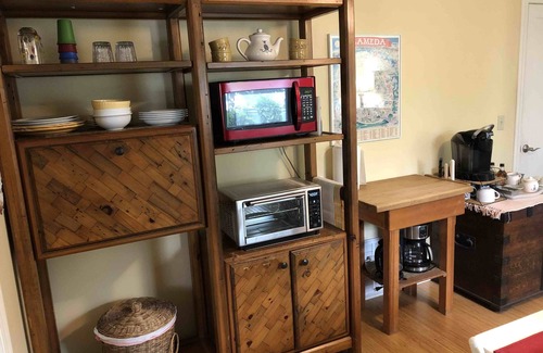 West Alameda Apartment | Refresh and relax in this garden oasis or on the beach 4 blocks away