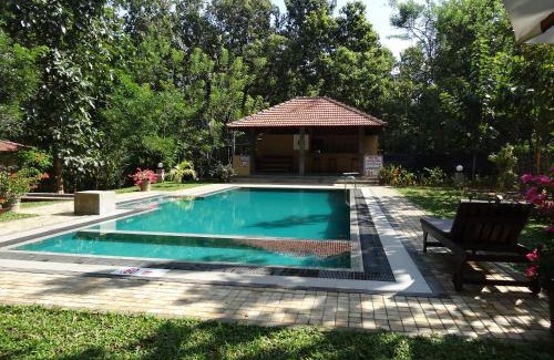 Yodakandiya Cabin | Refresh Cabana Gardens