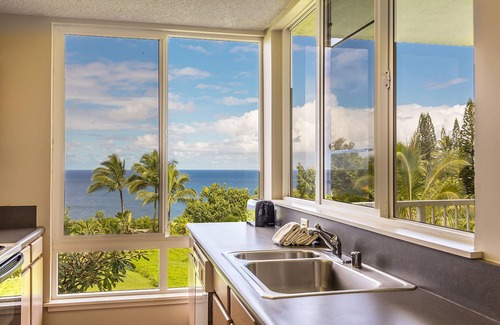 Princeville Condo | Refreshed unit at this Perfect Island Getaway With Ocean Views & Pool!
