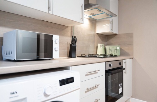 Bishopton Apartment | Refreshing Modern Apartment in Renfrewshire