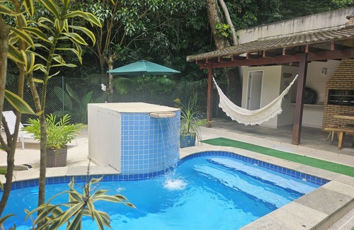 Vargem Pequena House | Refuge in Camorim surrounded by nature.