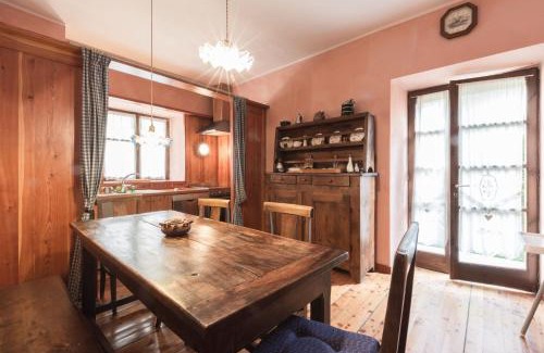 Courmayeur Apartment | Refuge en Bois - Courmayeur Center and Parking