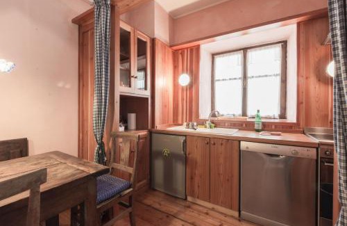 Courmayeur Apartment | Refuge en Bois - Courmayeur Center and Parking