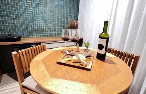 Guarapari Apartment | RefugioBacutia- Prédio FRENTE MAR Bacutia- 6 pessoas- 3 Quartos com AR sendo 1 suite - varanda- sala de estar e jantar Ampla -Piscina e Sauna no Prédio