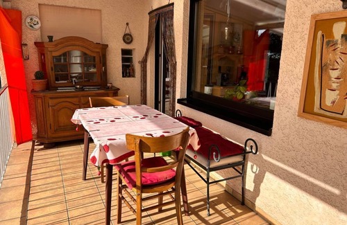 Bexbach Apartment | Refugium am Höcherberg - Holiday apartment with balcony