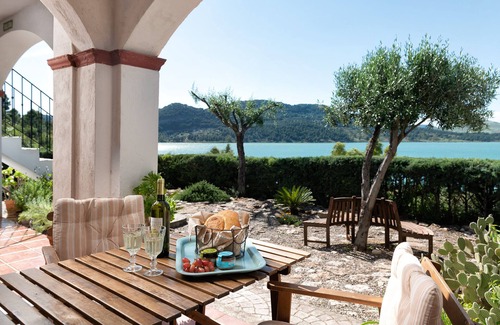 Antequera Apartment | Refurbished holiday apartment in an Andalusian farmhouse in The Lake District