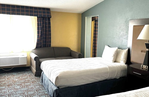 New London Hotel | Regency Inn and Suites - Non Smoking King