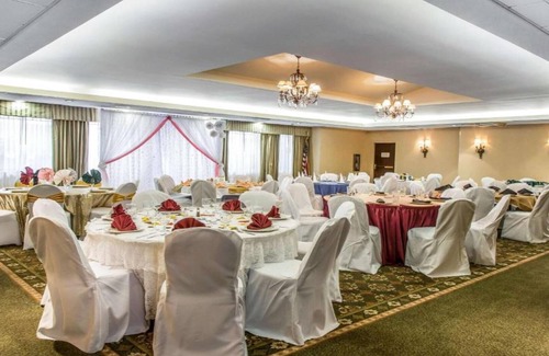 New London Hotel | Regency Inn and Suites - RS Handicapped Non Smoking Double Bed Hearing