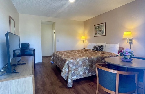 Lakeport Hotel | Regency Inn