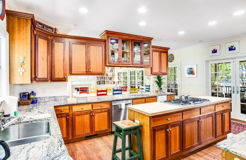 North Shores House | Rehoboth Beach North Shores home with pool, basketball, fast WiFi & W/D