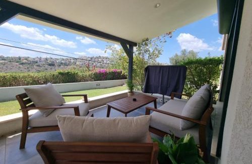 Karmiel Apartment | Reimond's place - Nahal Hilazon נחל חילזון