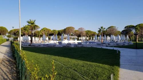Ishem Apartment | Reina Apartment with private garden at Lura 2, Gjiri Lalzit