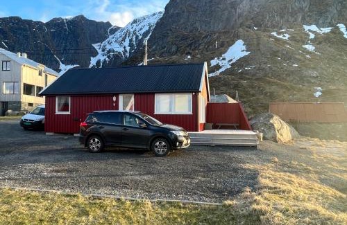 Moskenes House | Reinefjord panorama